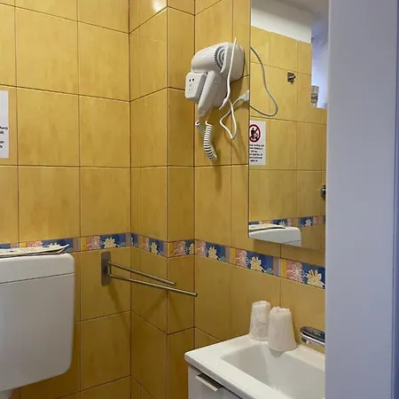 Luvegu Sciuiu 招待所 3*