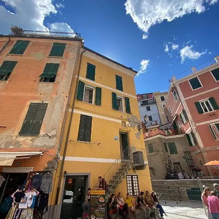 Luvegu Sciuiu 3* Vernazza